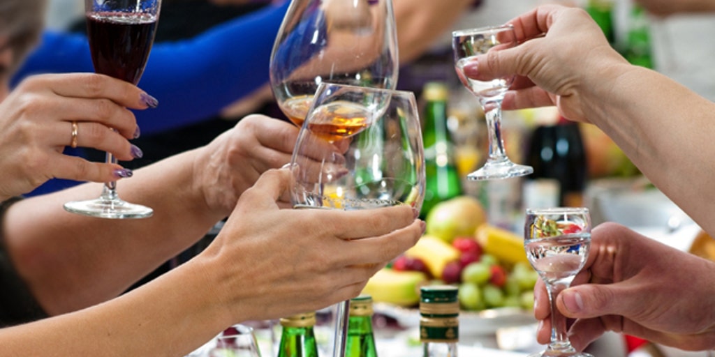 NYC's 'bottomless brunches' declared illegal | Fox News Video