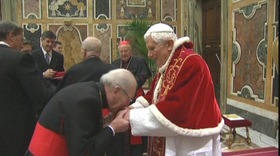 Pope Benedict Bids Farewell to Cardinals 