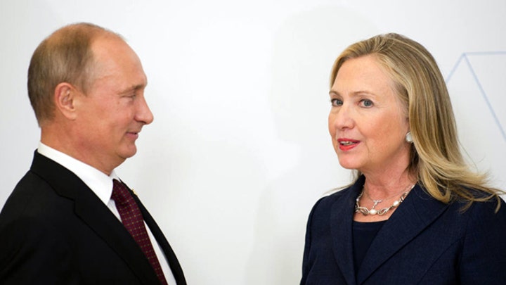 Hillary Clinton compares Putin to Hitler