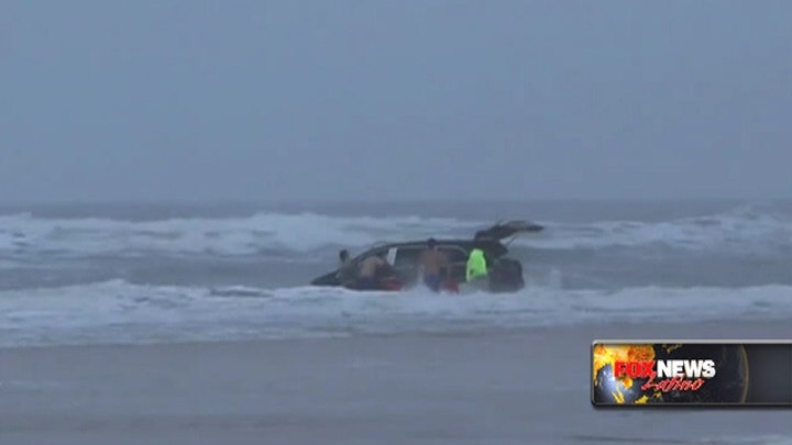 Mother Drives Minivan Into The Ocean –With Her Kids In The Backseat