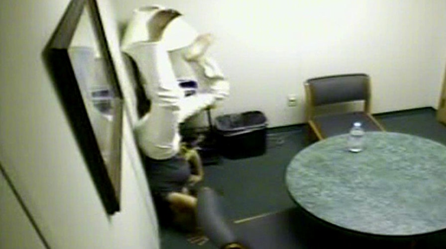 Accused murderer Jodi Arias' bizarre behavior caught on tape
