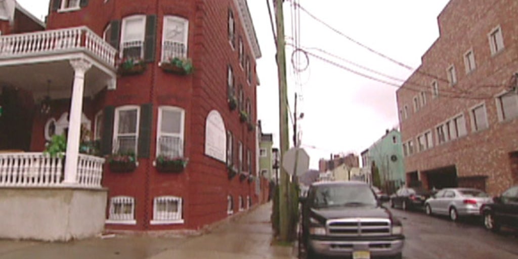 Mystery of man who knew 9/11 hijackers | Fox News Video