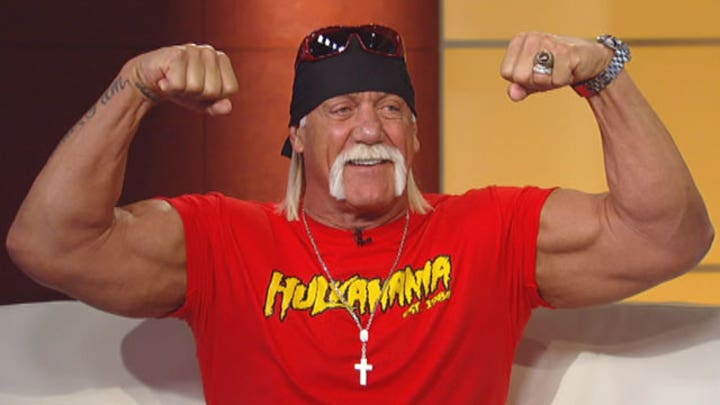 Hulk Hogan returns to the ring