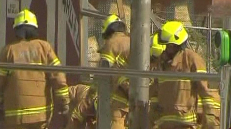 Around the World: Wall collapse leaves two dead in Australia