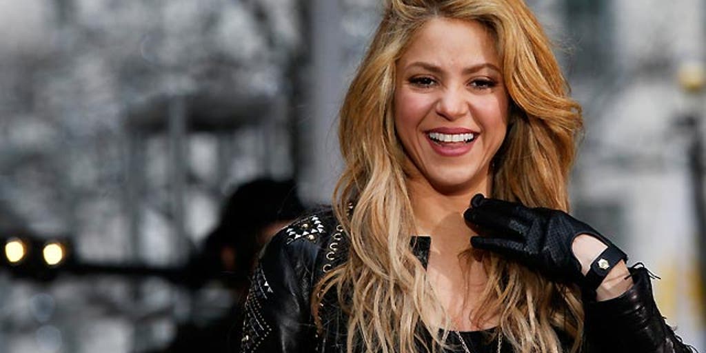 Shakira Goes Country | Fox News Video