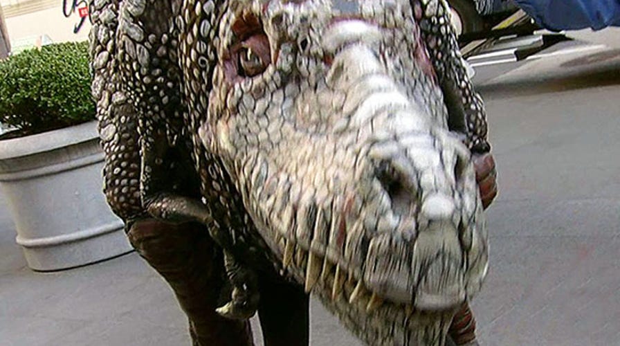 Blast from the past: Dinosaurs storm Plaza