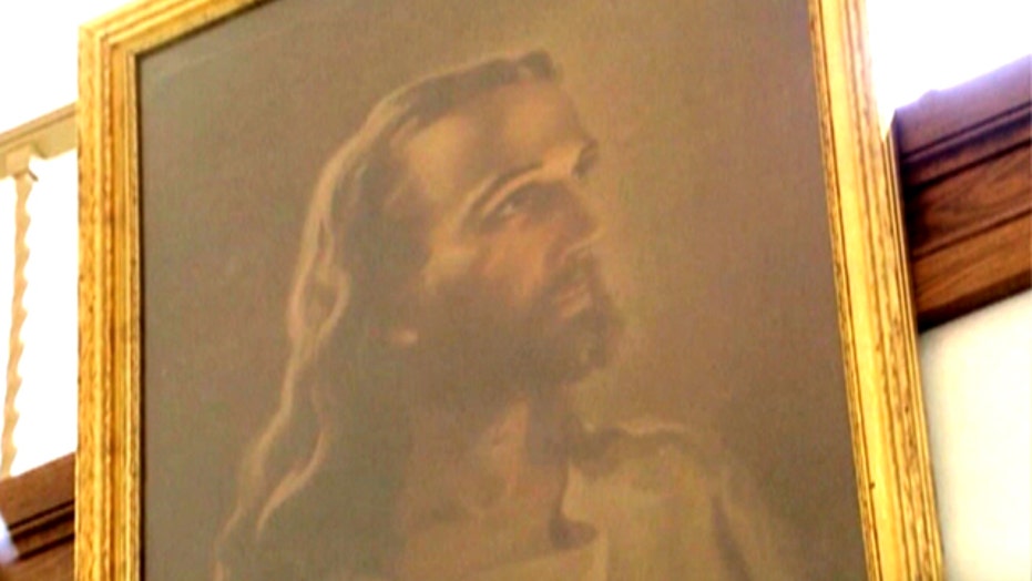 Ohio School Takes Down Jesus Portrait Under Legal Threat Fox News