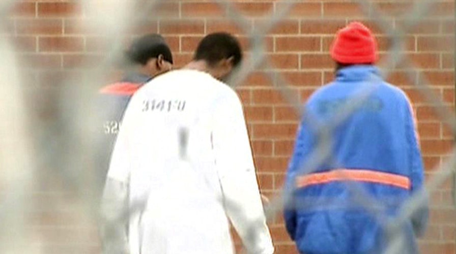 Kentucky jail signing up exiting inmates for ObamaCare