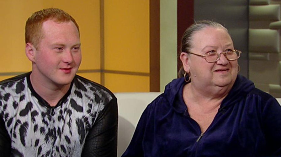 'Hollywood Hillbillies' follows family in search of fame