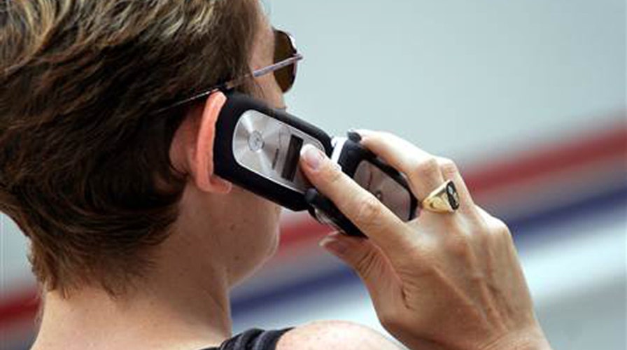 Study: Talking on the phone in public makes you a jerk