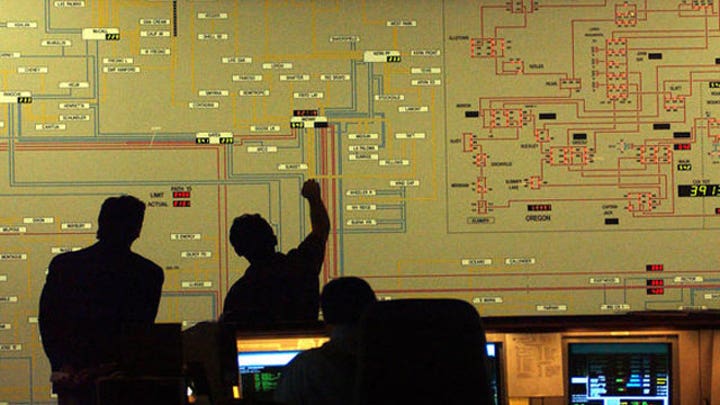 Senate takes up power grid safety, regulation problems