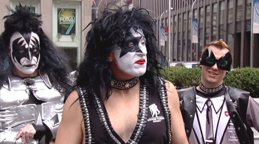 Kiss fans raise money for wounded warriors