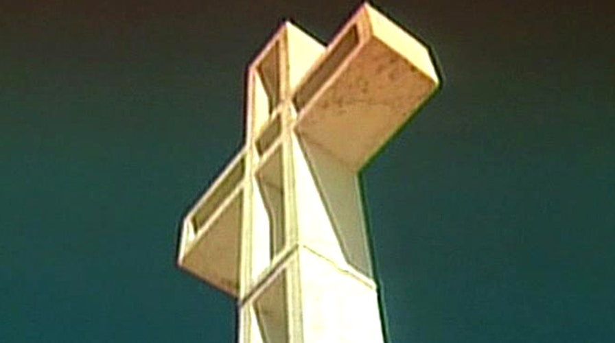 War memorial cross sparks constitutional battle