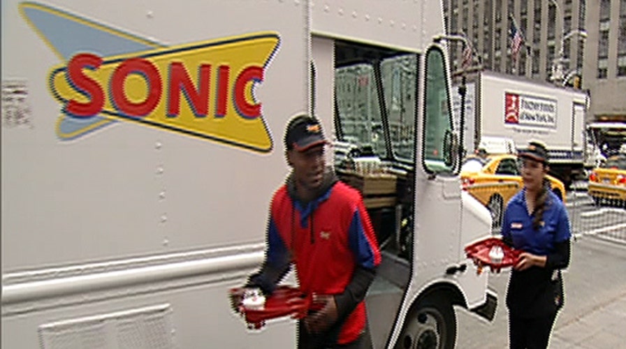 Fox Flash: Sonic shakes