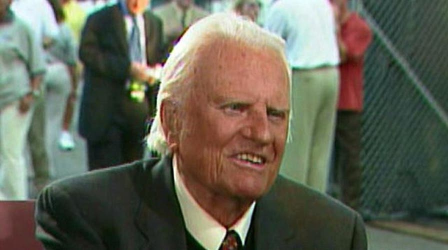 A look back at Sean Hannity's Rev. Billy Graham interview