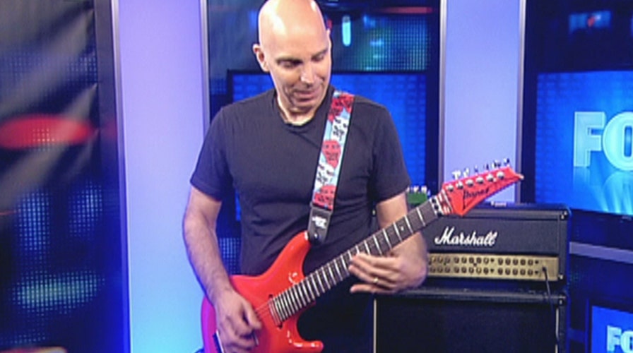 Joe Satriani: 'Satch Boogie' live