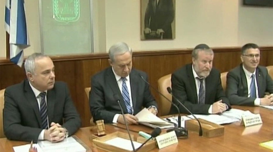 Israel suspends talks with Palestinians