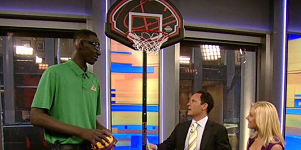 7foot5 junior is tallest high school basketball player Fox News Video