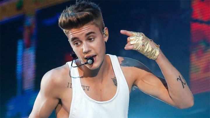 Justin Bieber accused of attempted robbery
