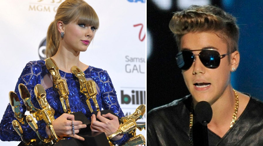 Bieber booed, Swift wins big at Billboard Music Awards