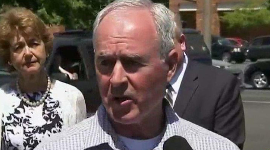 Police hold news conference on deadly Oregon school shooting