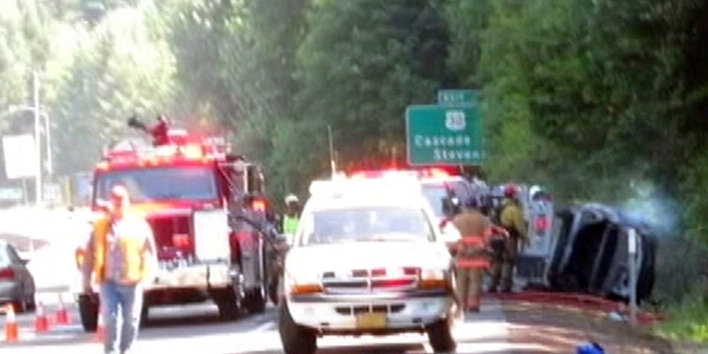 Good Samaritans save woman from a burning car Fox News Video