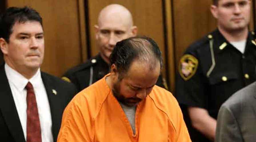 Ariel Castro pleads not guilty to kidnapping