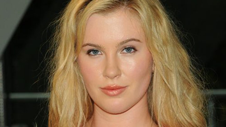 Ireland Baldwin posts same-sex make-out pic