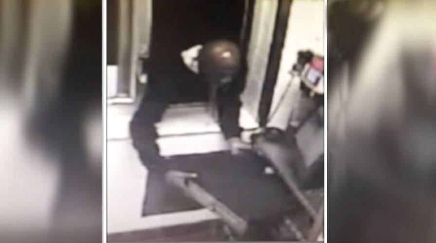 Thief uses drive-through to steal register