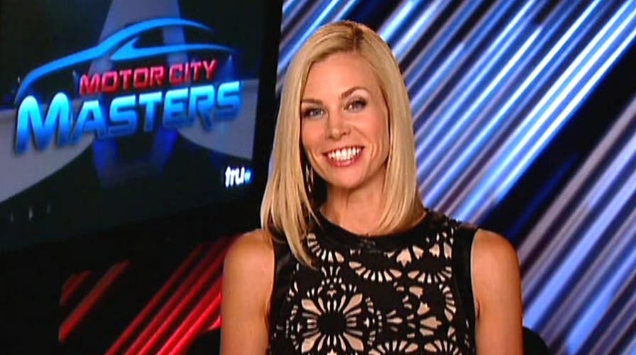 'Baywatch' alum Brooke Burns steers clear of red swimsuits