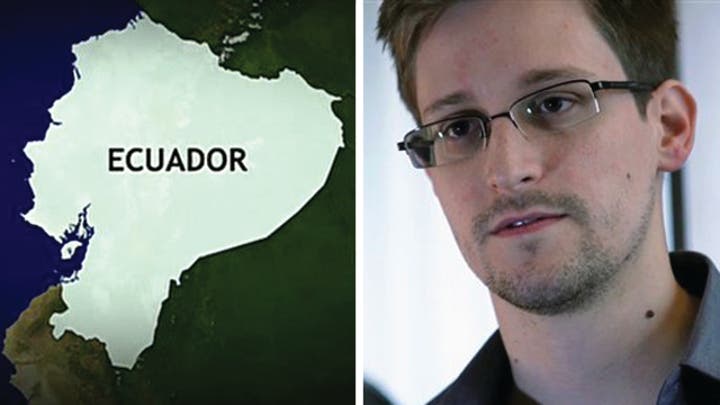 Ecuador waives US trade benefits amid Snowden asylum request