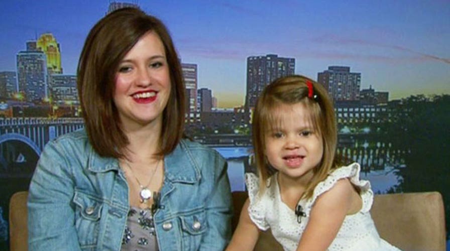 2-year-old uses Siri to save mom's life