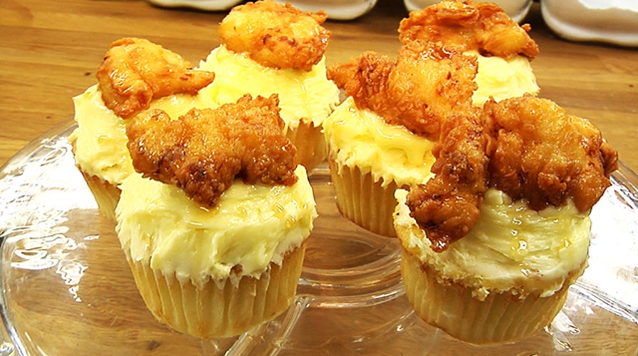 Making Robicelli's Chicken N'Waffles Cupcakes