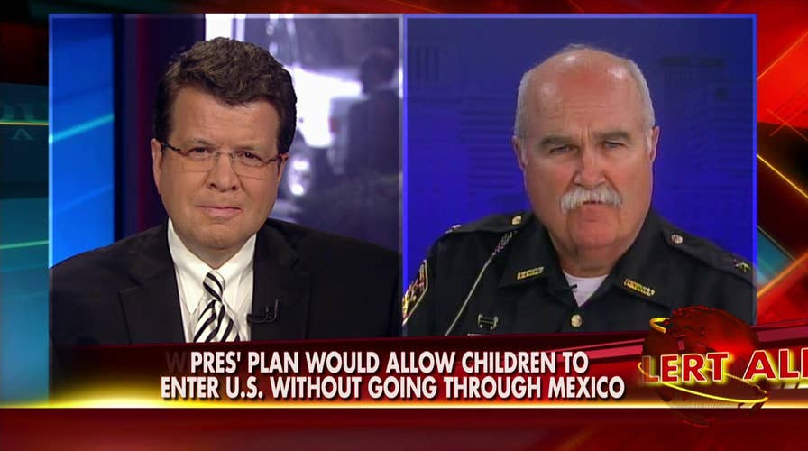 072514_immigration_423