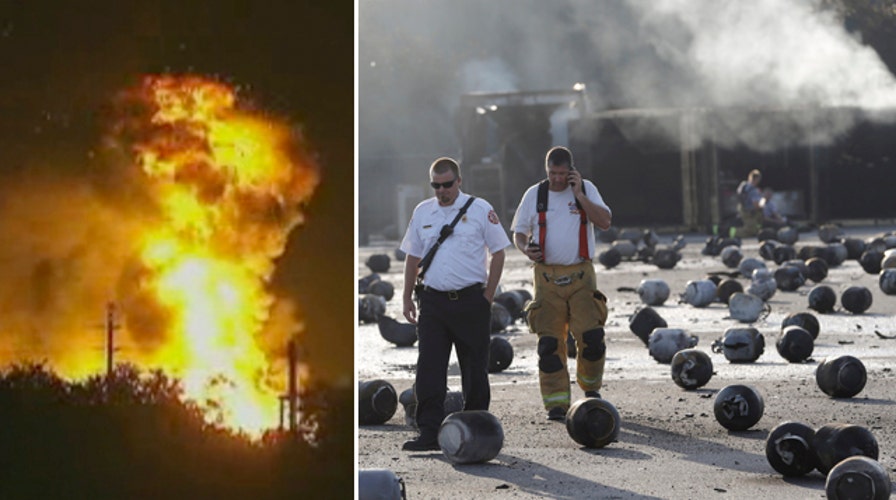 8 injured after explosions rock Florida propane plant