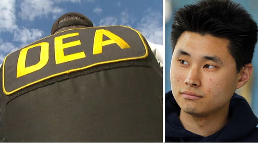 Student left in cell by DEA gets settlement