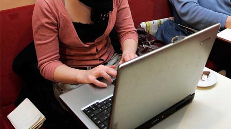 Site lets you send anonymous e-mails to friends, co-workers