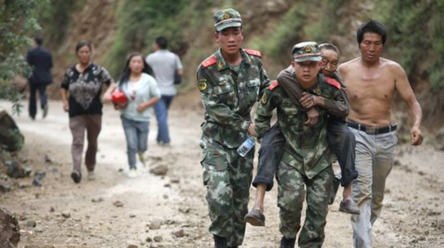 Desperate search for survivors after earthquake in China