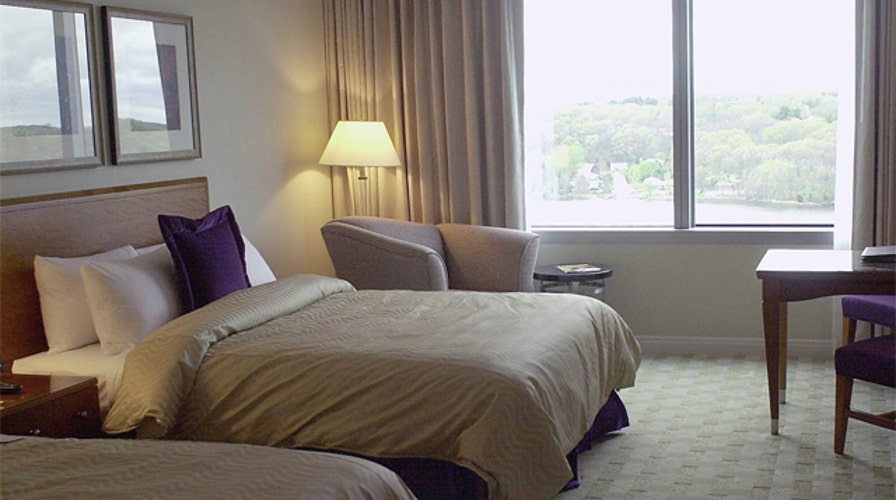 Should hotels fine guests for a bad review? 