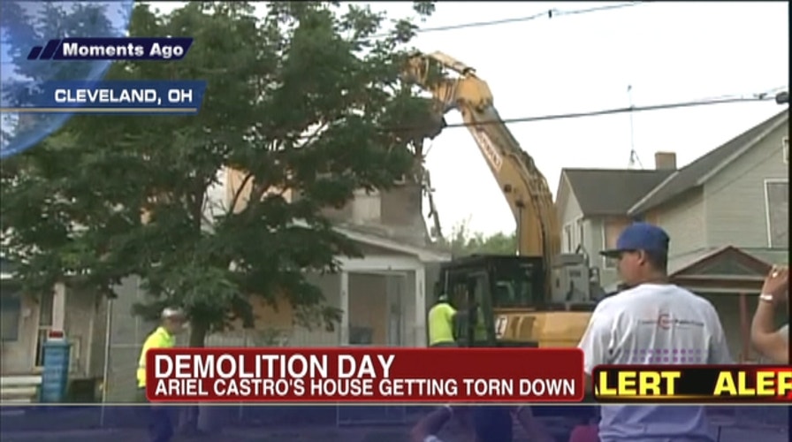 Ariel Castros House Of Horrors Demolished In Cleveland Fox News 