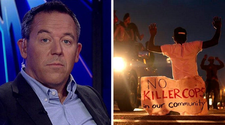 Gutfeld: Media seize on Ferguson, ignore Chicago