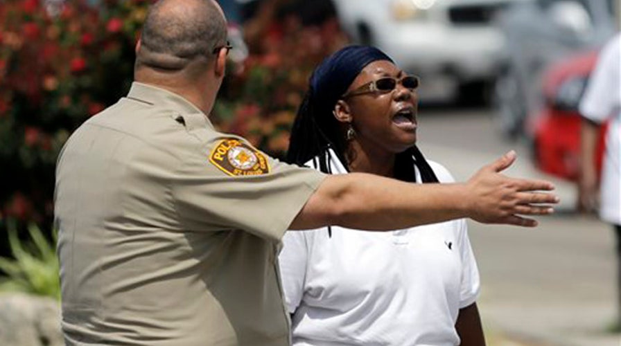 Weighing police handling of Ferguson unrest