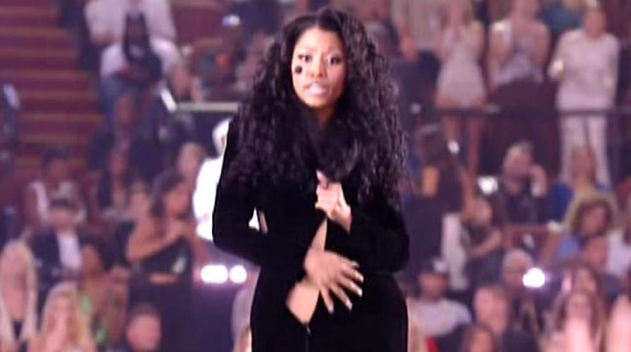 Minaj wardrobe malfunction scandal