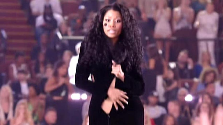 Nicki Minaj Wardrobe Malfunction Staged For Vmas Fox News