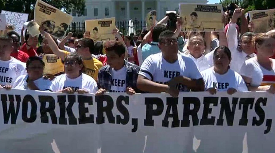 Union leaders team up with pro-amnesty activists 