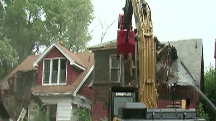 Detroit to demolish 4,000 abandoned buildings