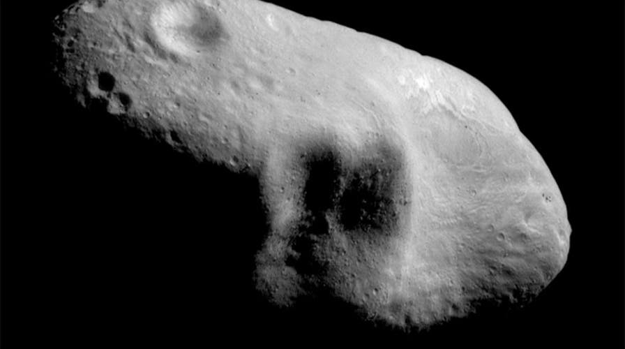 Asteroid comes close to Earth