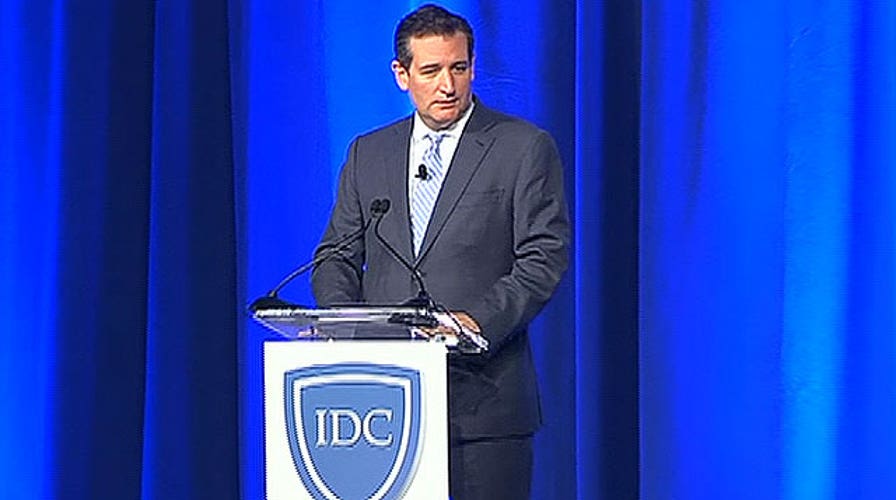 Raw video: Ted Cruz booed off stage