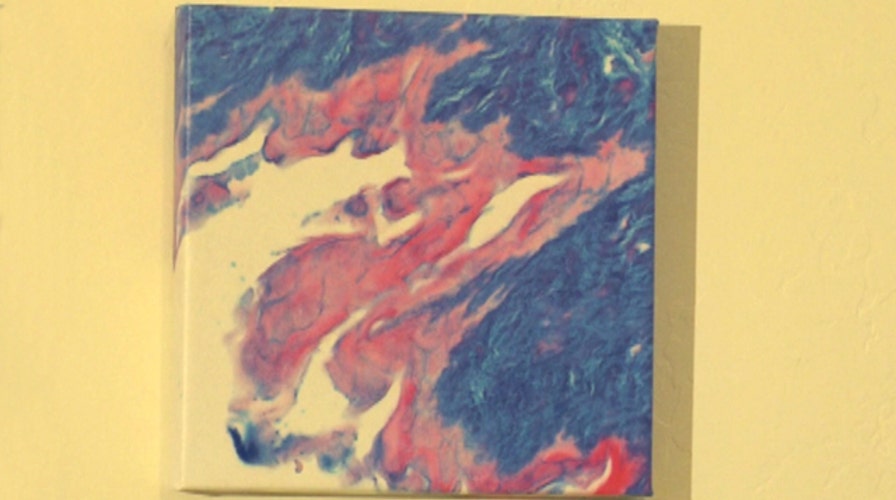 Umbilical cord photographs: art or eww?