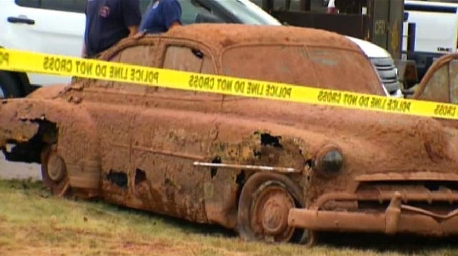 Remains found in vehicles recovered from Oklahoma lake